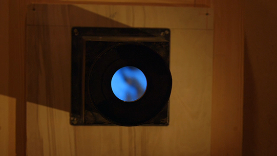 Lens housing